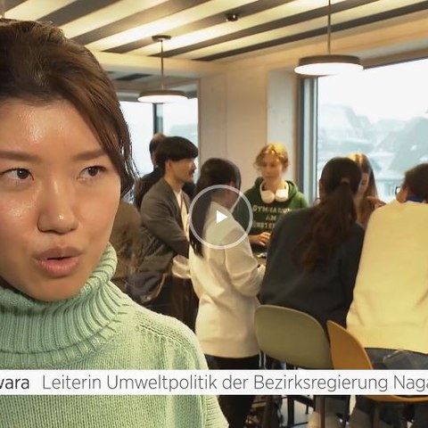 Leiterin Umweltpolitik Bezirksregierung Nagano, Tomoko Fujiwara. Vergrösserte Ansicht