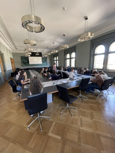 Sitzungsraum im Bundeshaus.jpeg