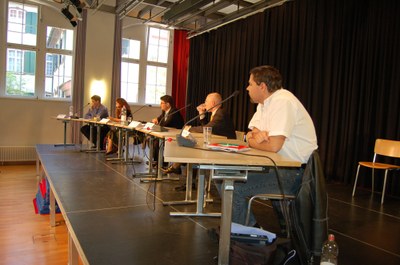 Die PolitikerInnen werden herausgefordert